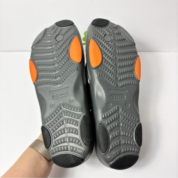 CROCS ICONIC COMFORT CLASSIC ALL-TERRAIN FLIP GREY SANDALS SIZE US 15 NEW - Picture 3 of 4